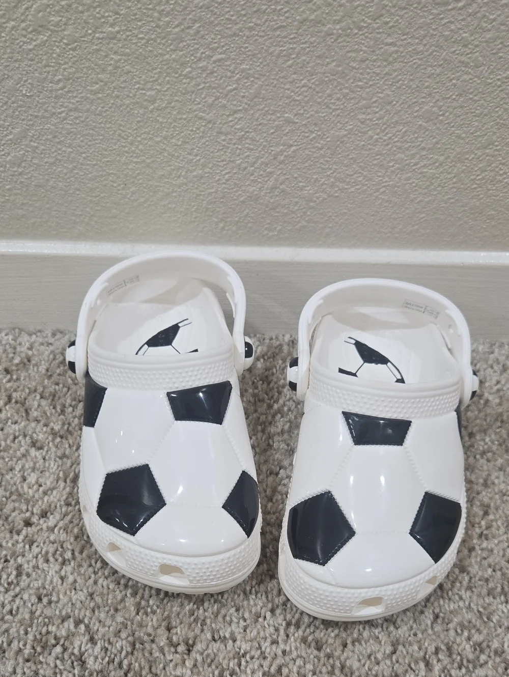 Crocs Kids Classuc Soccer Ball Clogs - Size C10
